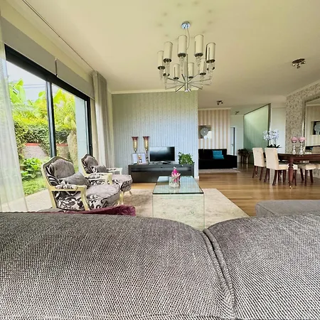 Casa Do Piquinho بيت للعطل